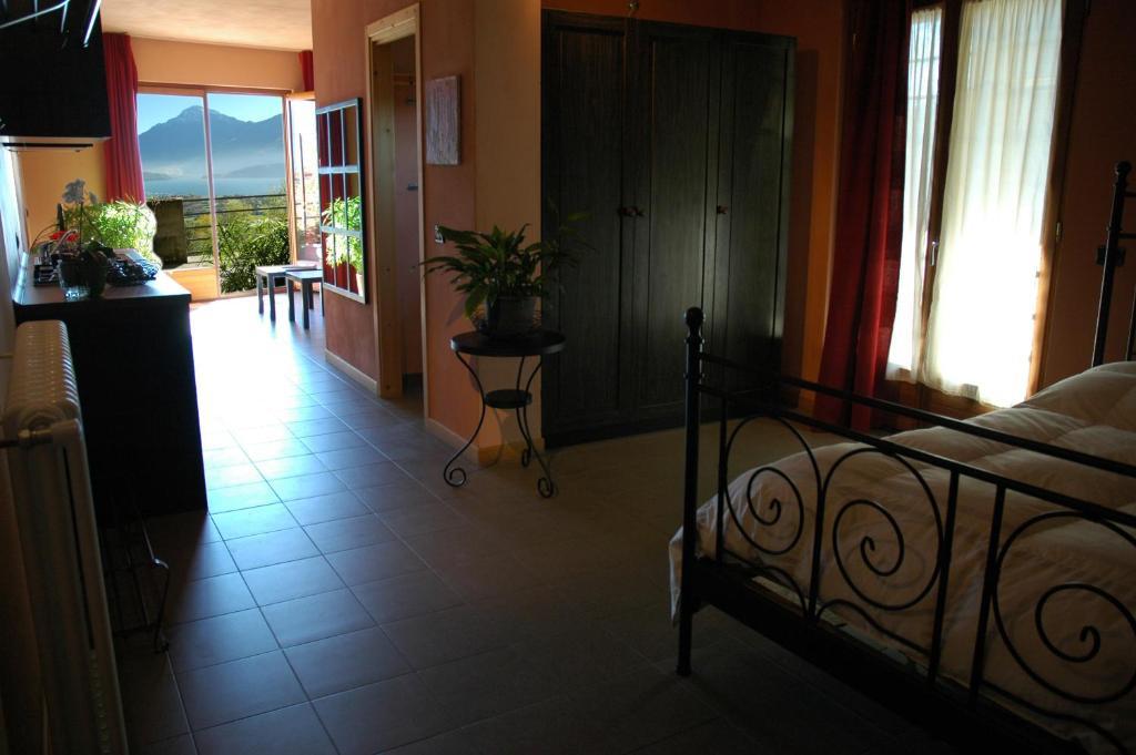 B&B Alto Lago Di Como for freedom Gravedona Quarto foto